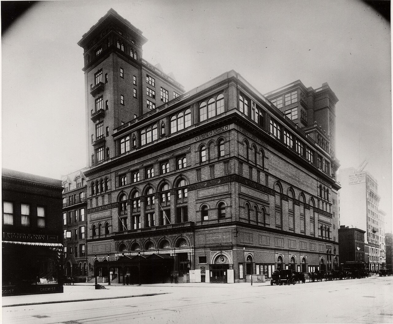 Carnegie Hall, photographed in 1899